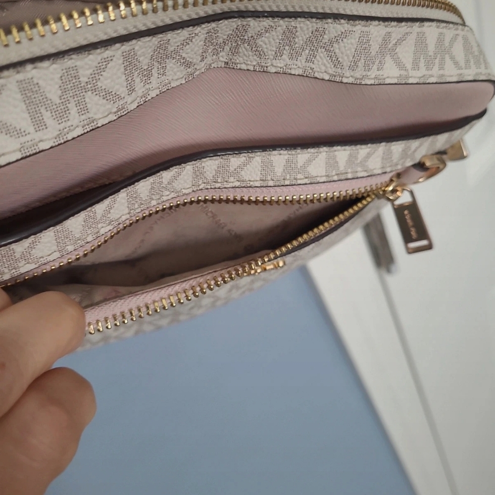 Michael Kors Pink and Cream Crossbody Bag - Picture 10 of 16